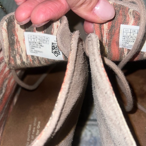 Gently Worn Tan Toms Suede Lace Up Booties - Size 8 - Picture 6 of 6